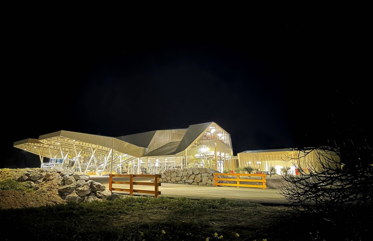 45.almazara de noche3 Almazara para oleoturismo arquitecto del aceite Mollinedo Arquitectura