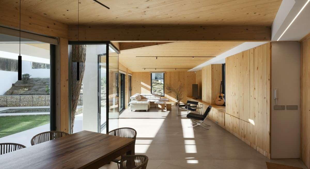 Pinola Casa Pinola Chiclana CLT Casa Pinola arquitectura Chiclana Pinola House interior madera Vivienda Pinola Cádiz arquitectura Casa BIoclimática